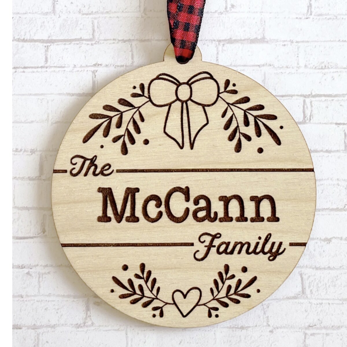 Discover Personalization with the Glowforge Aura